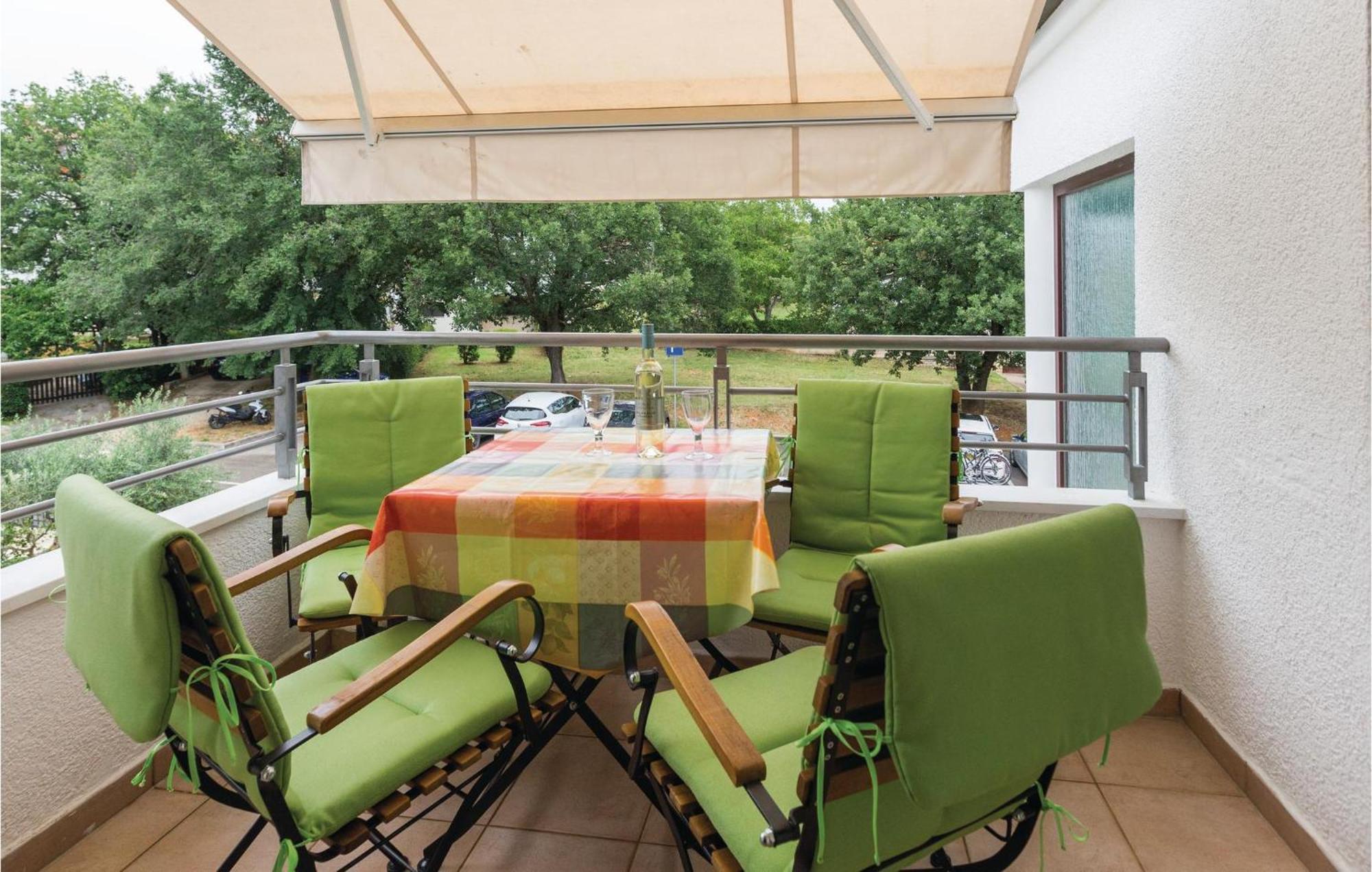 Two-bedroom In Appartement Poreč