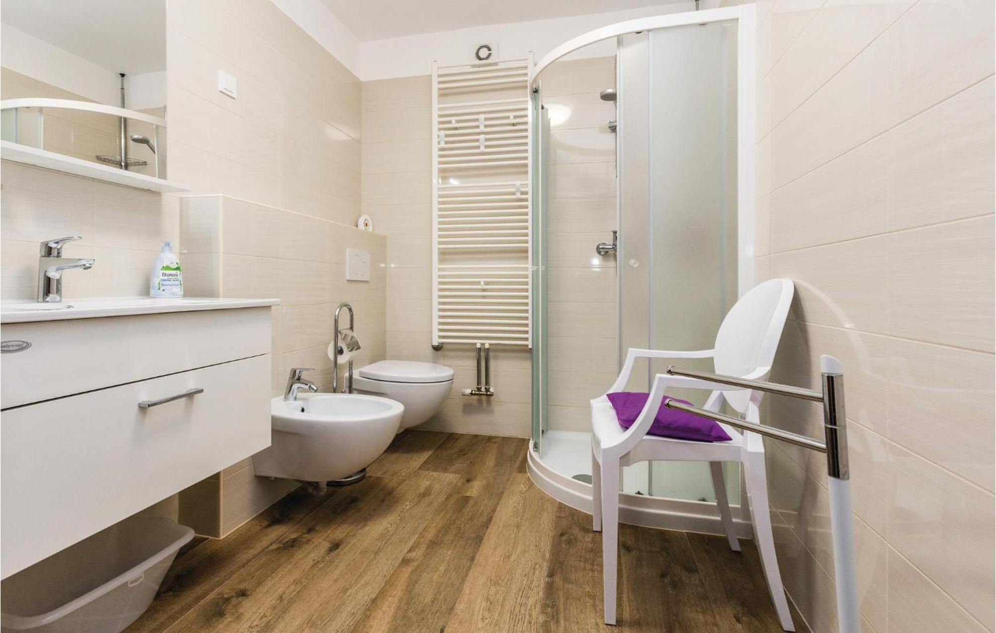 Two-bedroom In Appartement Poreč
