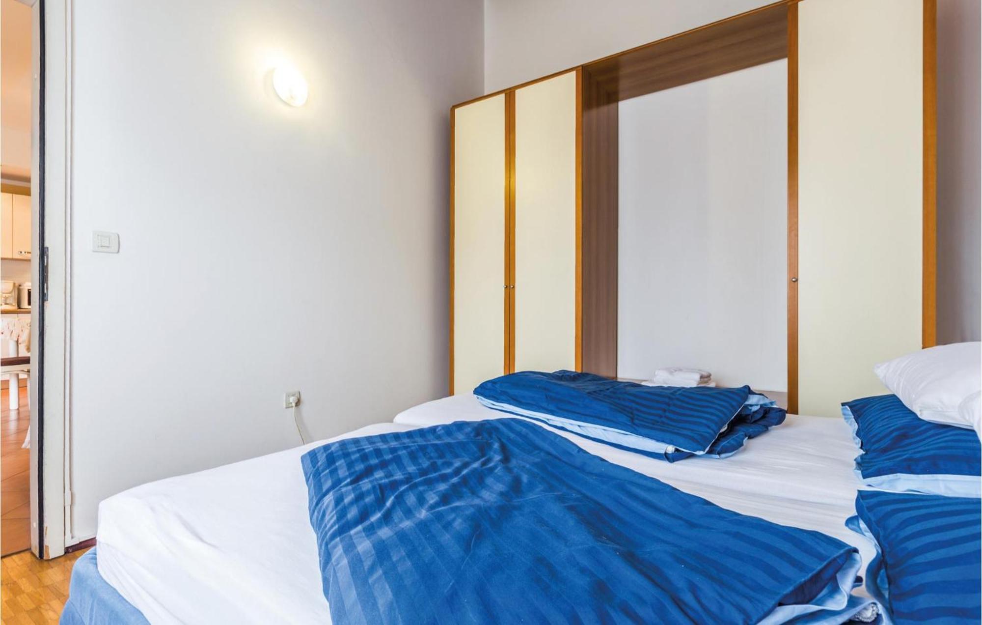 Two-bedroom In Appartement